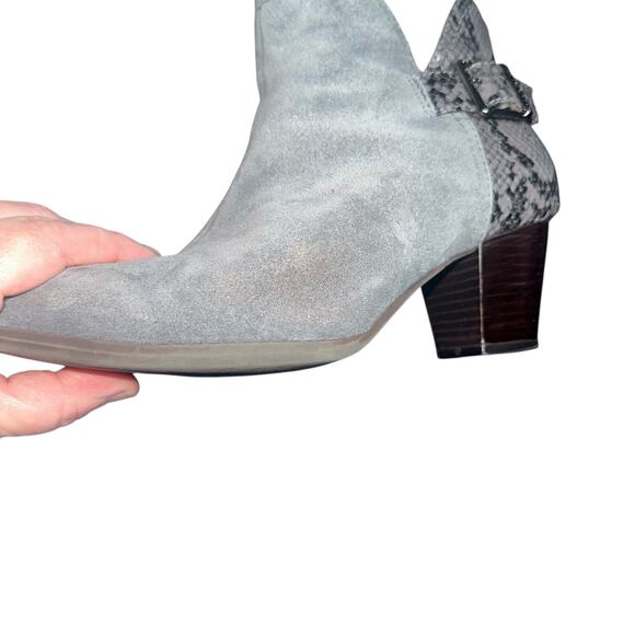 Vionic Naomi Snake Gray Suede Snakeskin Ankle Boots Size 7.5 - Picture 11 of 13